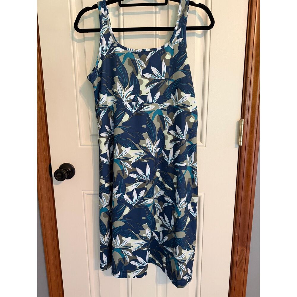 Columbia Woman's Blue Floral Dress size  L